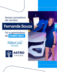 Nossa especialista em planos de saúde, Fernanda Souza recebendo premiação na festa do Plano Santa Casa Saúde