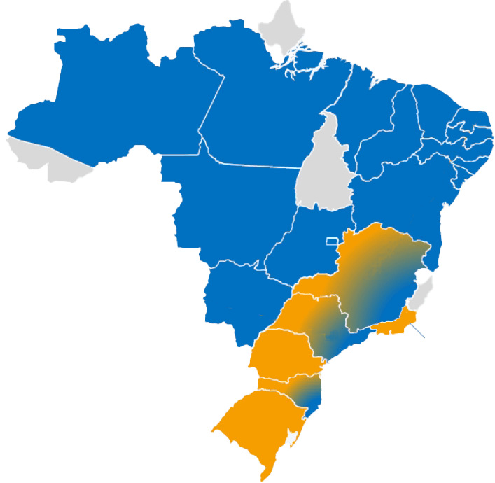 Abrangência Hapvida. Mapa do Brasil destancando nas cores laranja as localidades onde a Notredame Intermédica atua e em azul as regiões de atuação da Hapvida
